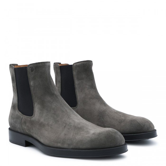 CHOCOLATE BROWN SUEDE BOOTS 2