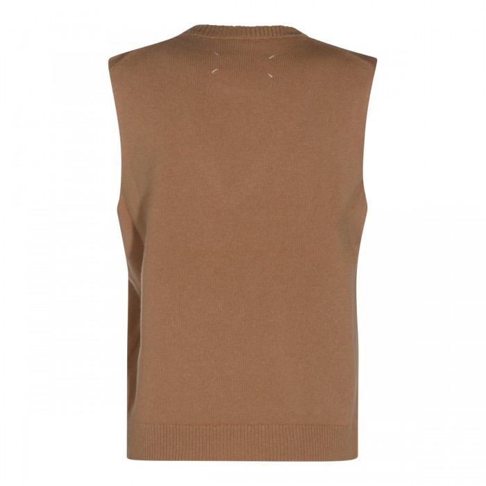 CAMEL VIRGIN WOOL FUSE VEST... 2