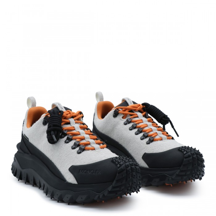 WHITE AND BLACK SNEAKERS 2
