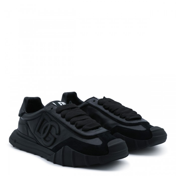 BLACK ATHLETIC SNEAKERS 2