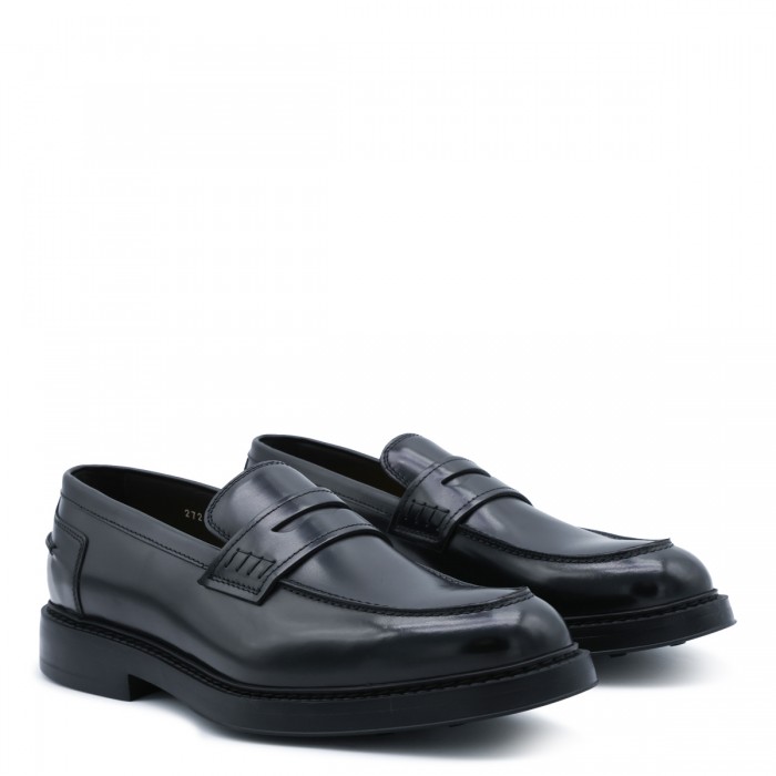 BLACK LEATHER LOAFERS 2