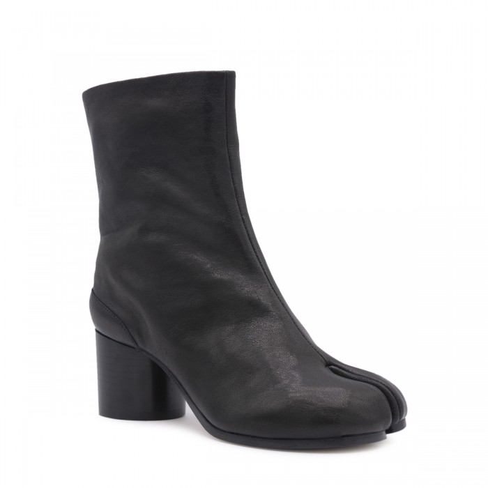 BLACK LEATHER BOOTS 2