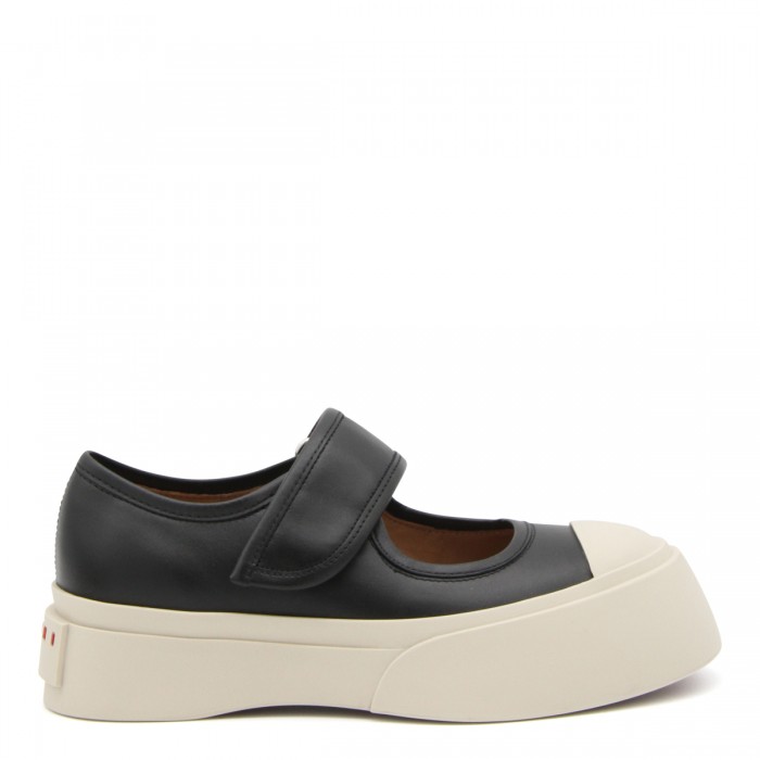 BLACK LEATHER SNEAKERS