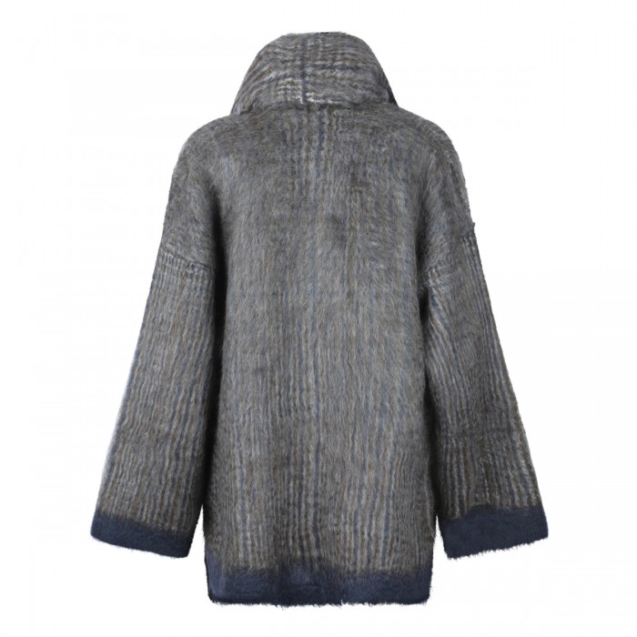 LIGHT GREY MOHAIR AND WOOL... 2