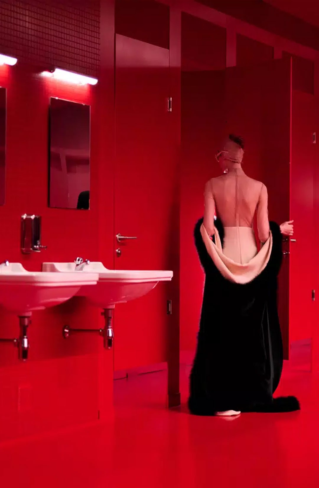 VALENTINO -  Le Méta-Théâtre Des Intimités