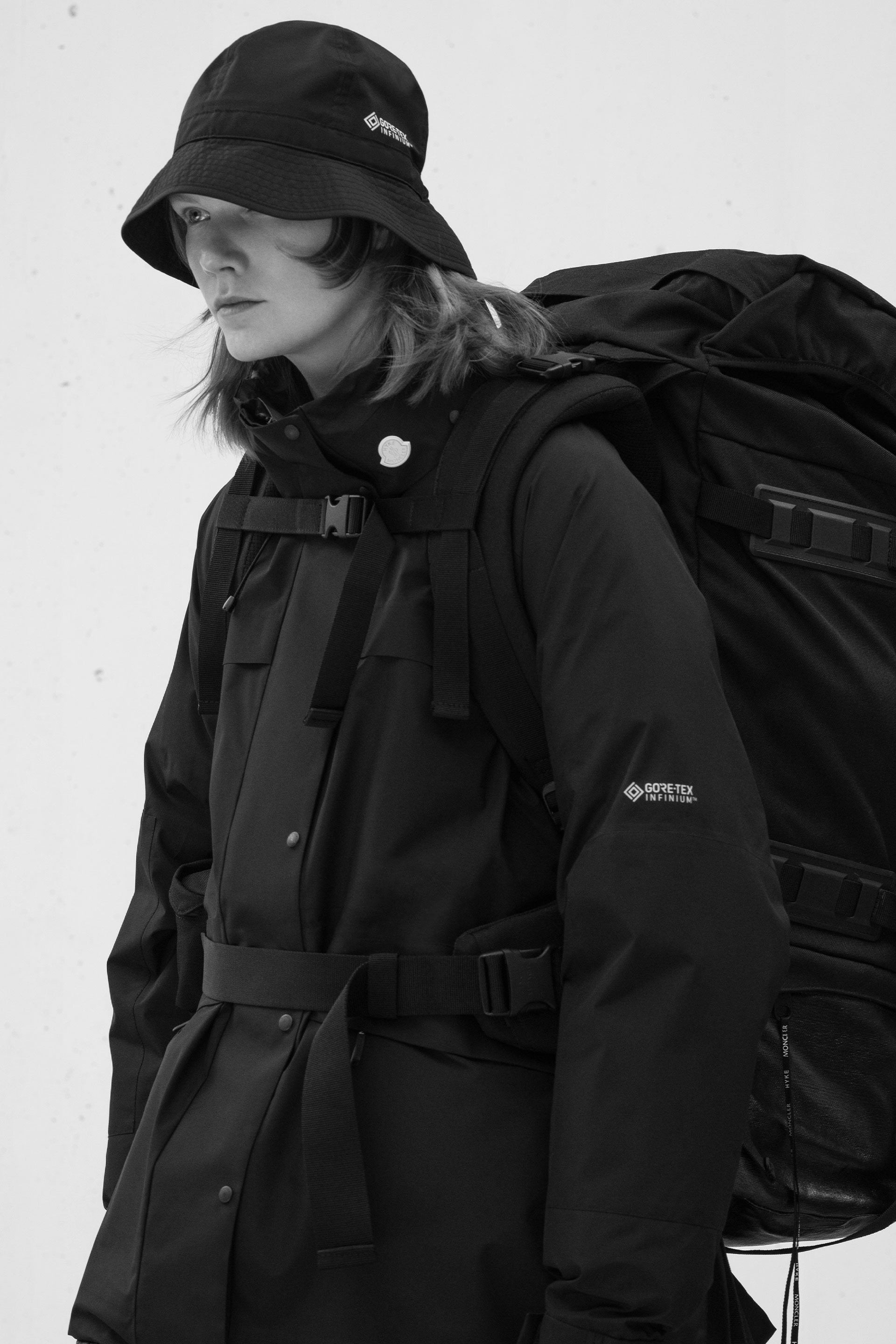 4 MONCLER HYKE